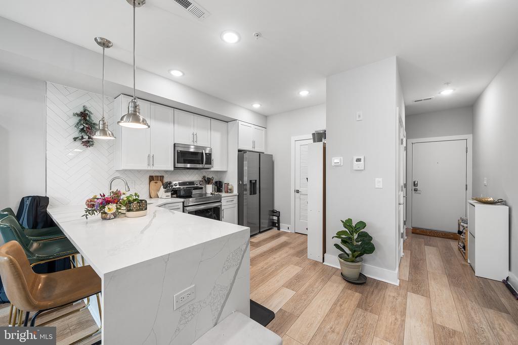 1924 N 6TH STREET Unit: 4