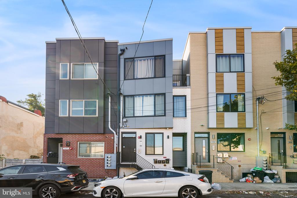 1924 N 6TH STREET Unit: 4