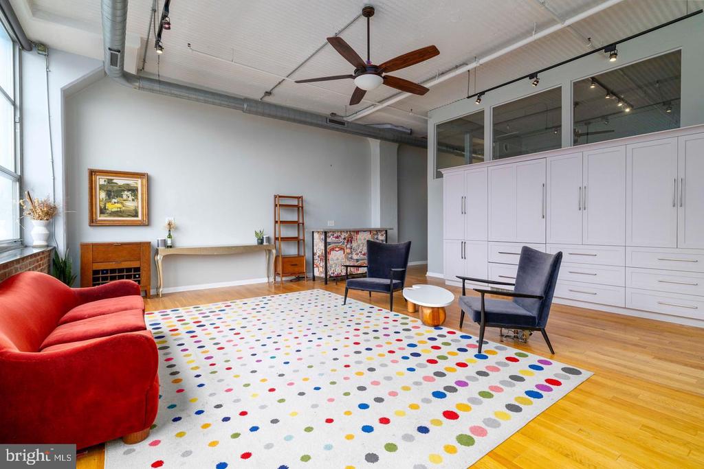 2200 ARCH STREET Unit: 506+507