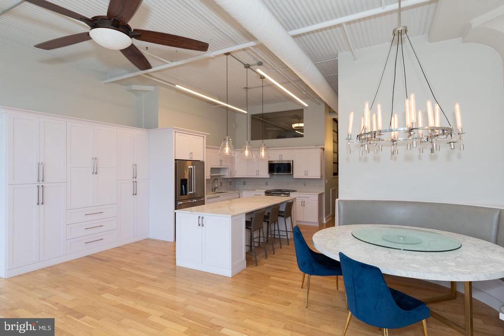 2200 ARCH STREET Unit: 506+507