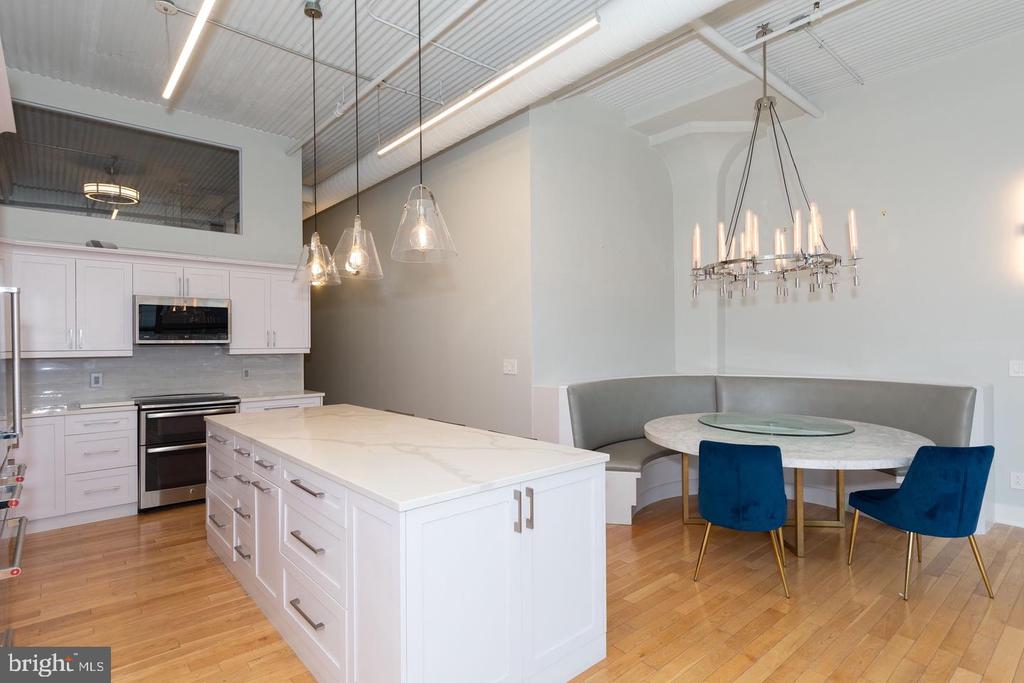 2200 ARCH STREET Unit: 506+507