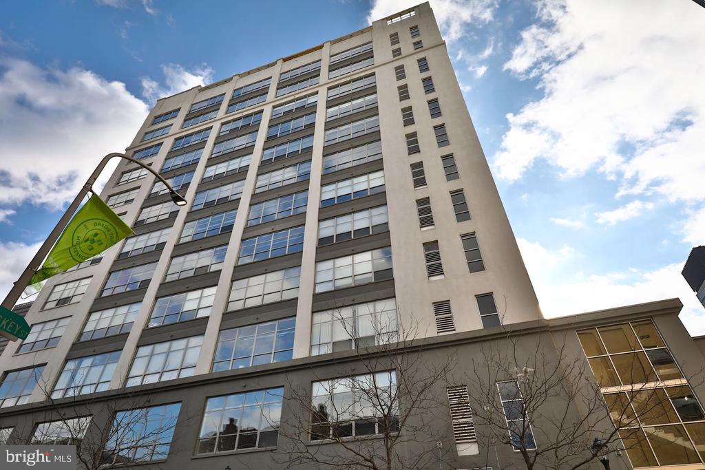 2200 ARCH STREET Unit: 506+507