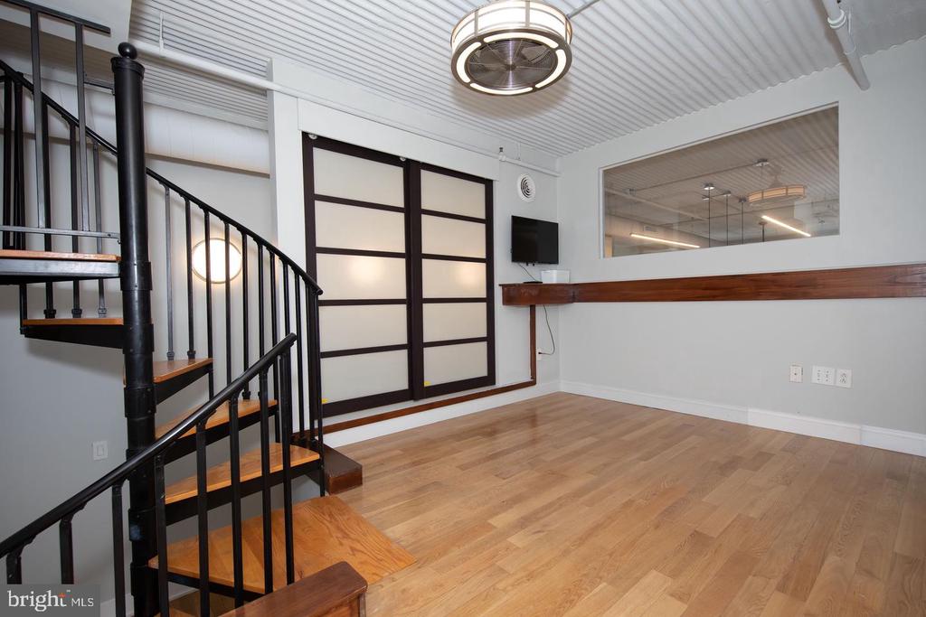 2200 ARCH STREET Unit: 506+507
