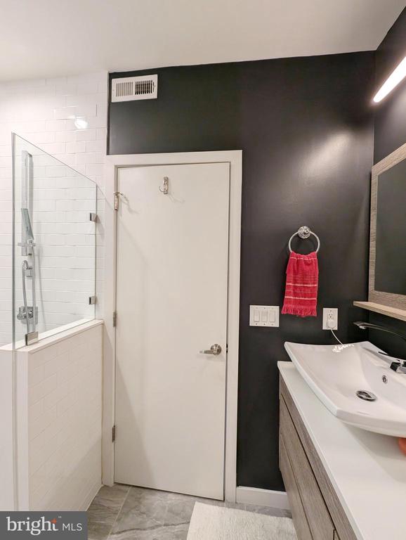 1822 FEDERAL STREET Unit: B