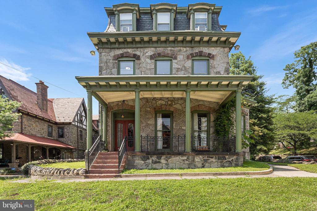 348 GREEN LANE