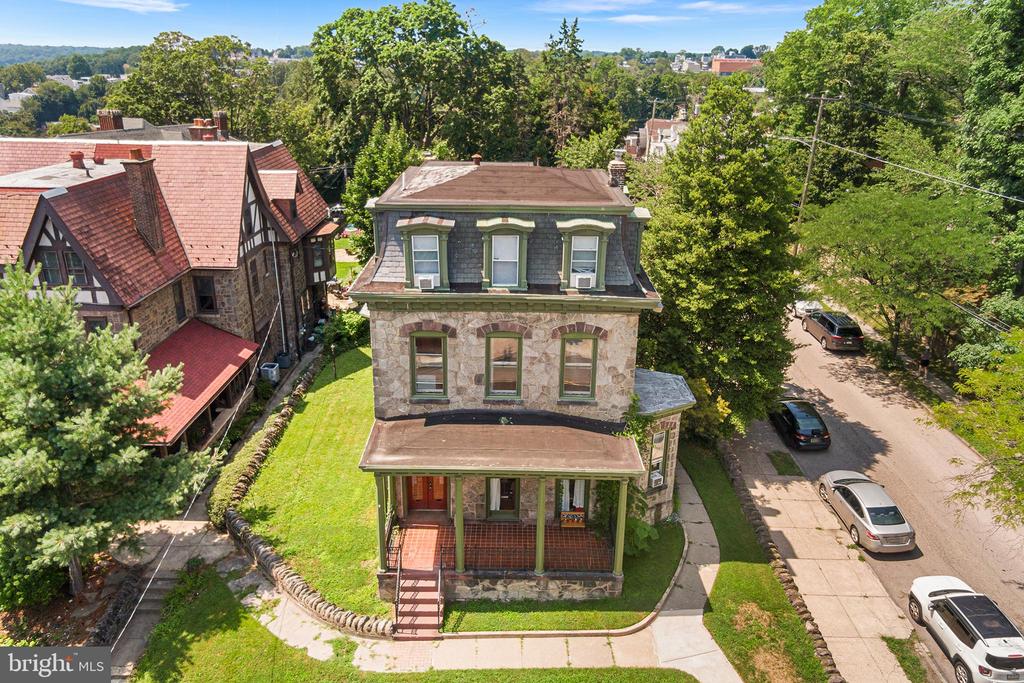 348 GREEN LANE