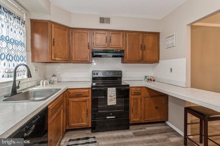 6738 EMLEN STREET Unit: 4