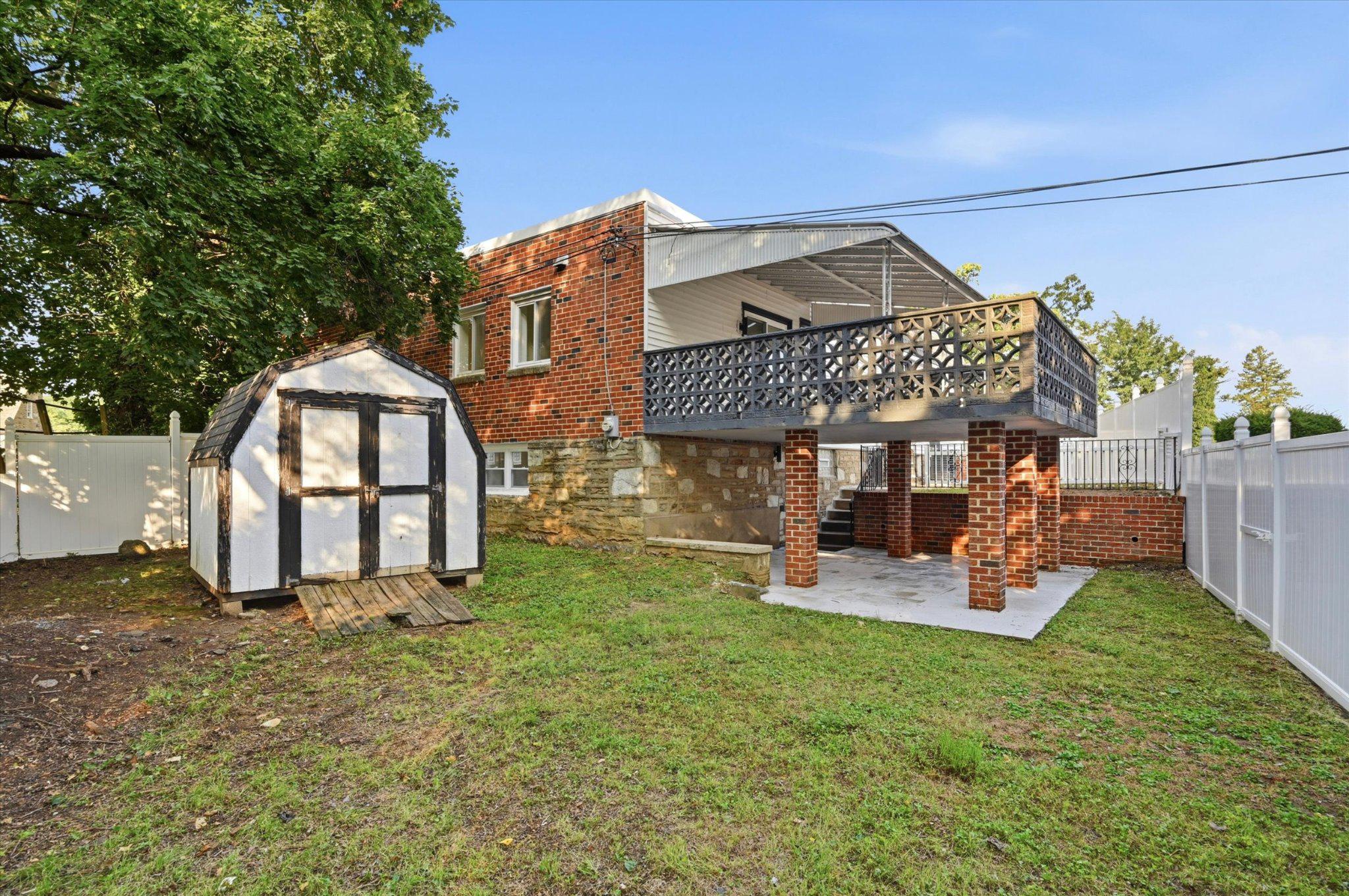 609 E HORTTER PLACE