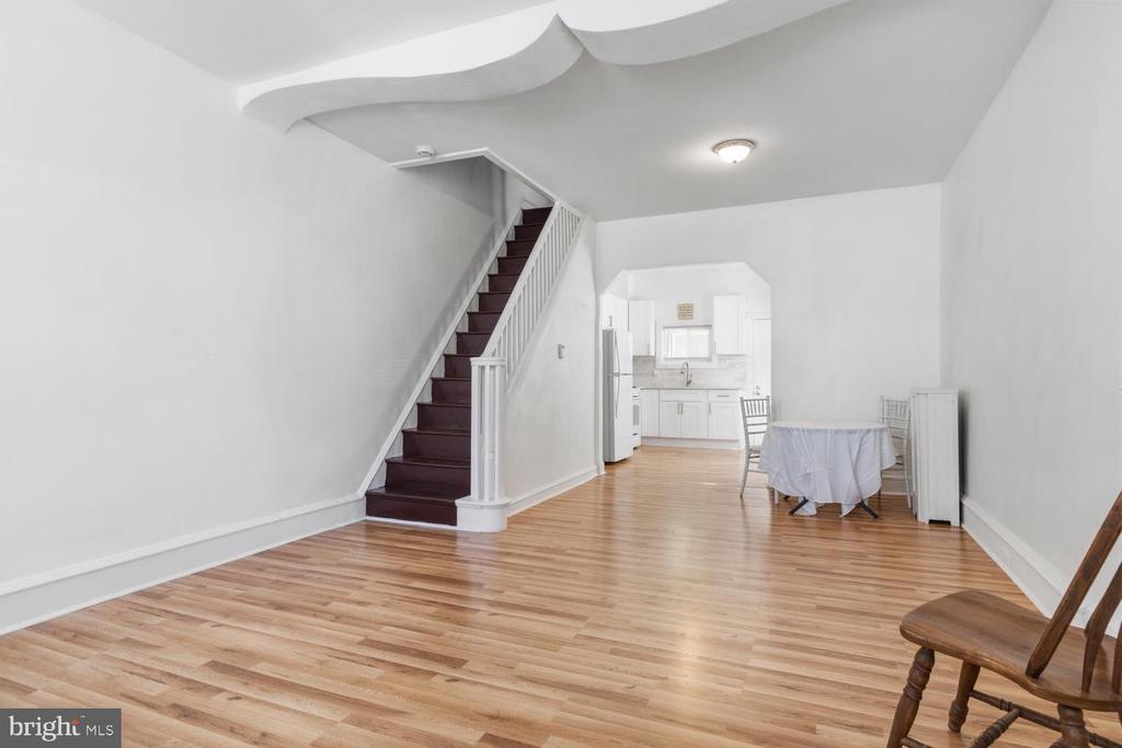 56 E SEYMOUR STREET