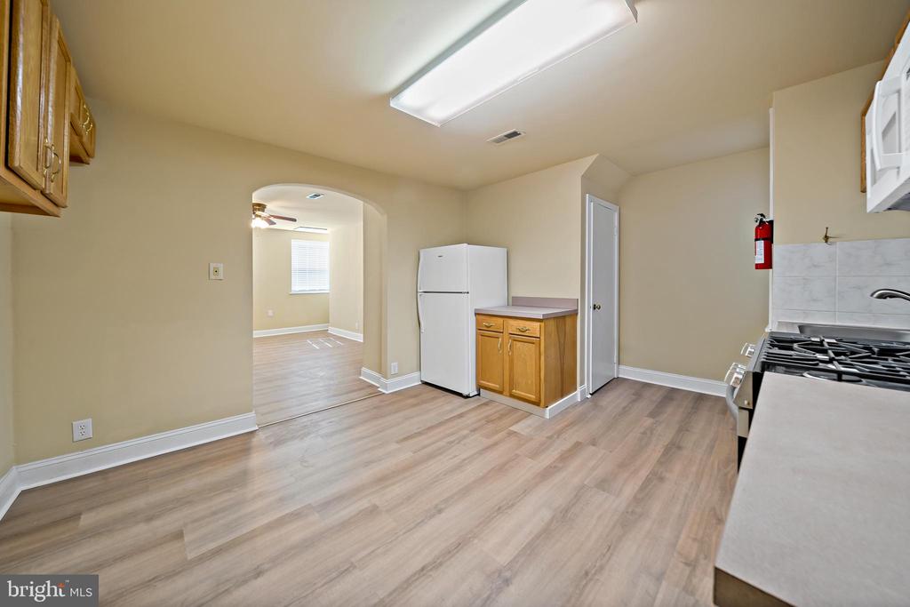 2118 S BROAD STREET Unit: 2