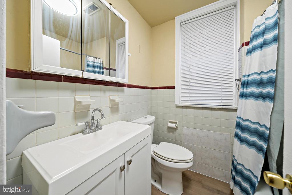 2118 S BROAD STREET Unit: 2