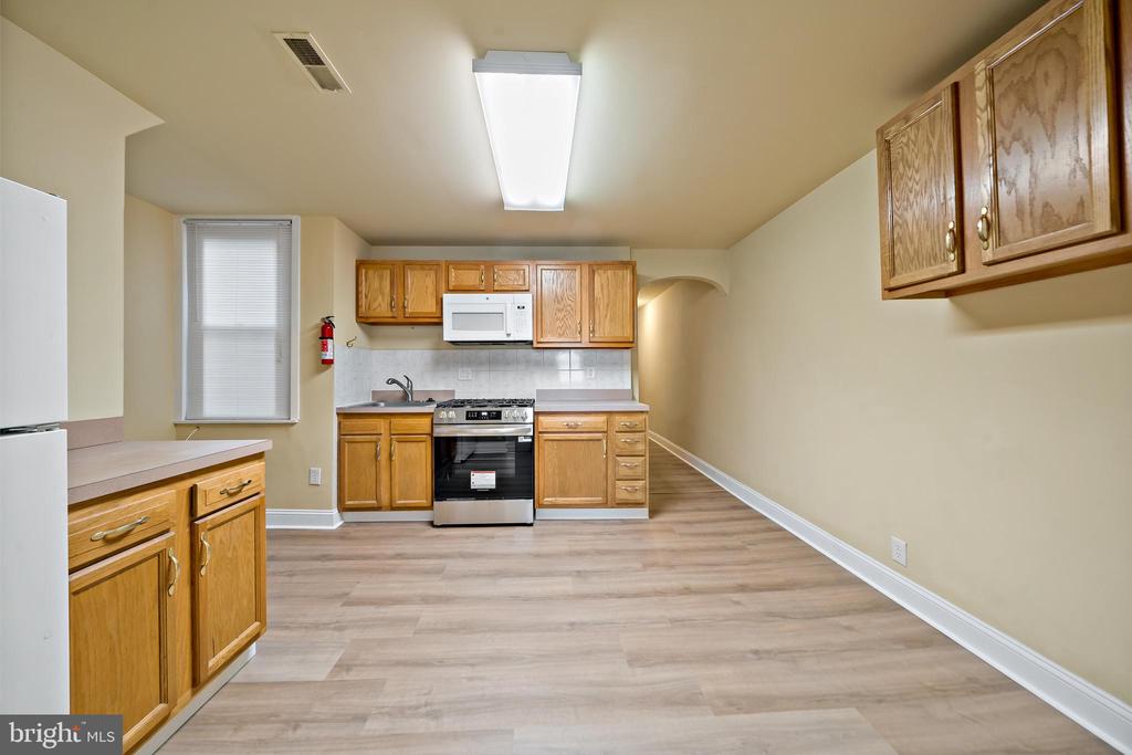 2118 S BROAD STREET Unit: 2