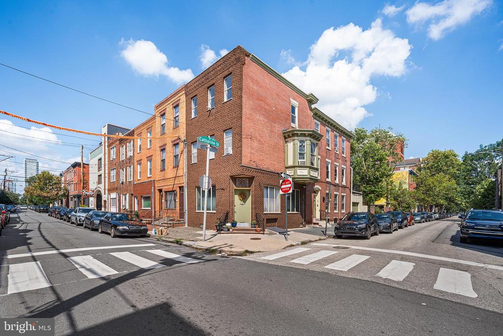 775 S 8TH STREET Unit: 2R