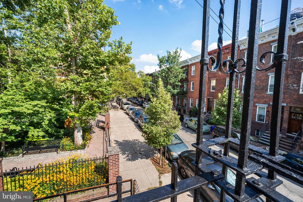 775 S 8TH STREET Unit: 2R