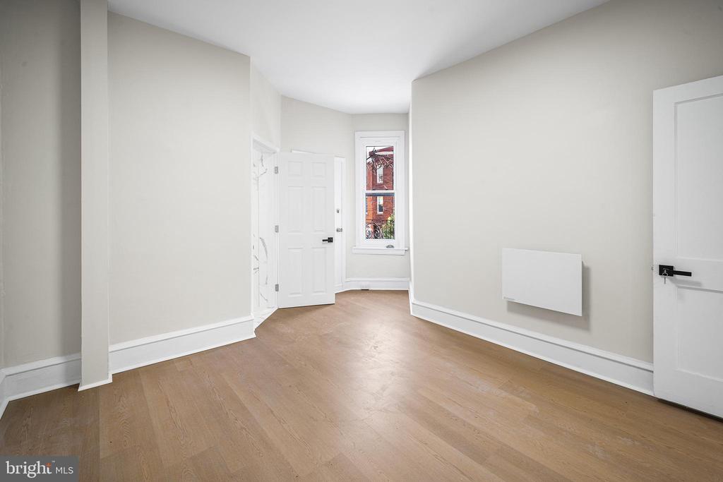 775 S 8TH STREET Unit: 2R