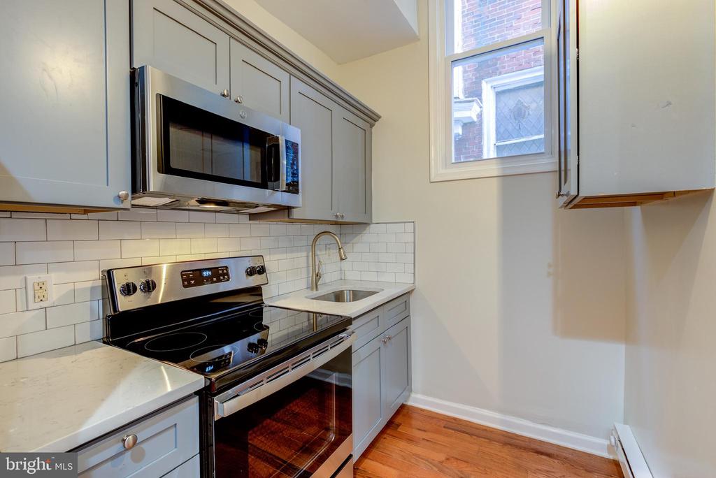 4924 CHESTNUT STREET Unit: 1