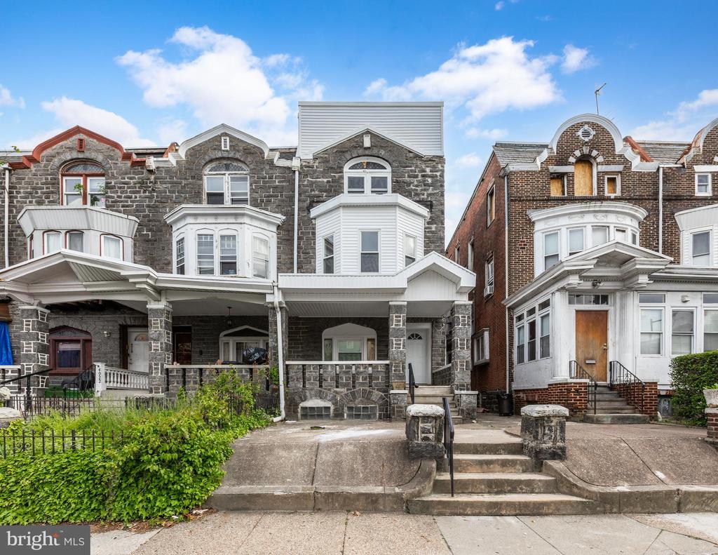 4924 CHESTNUT STREET Unit: 2