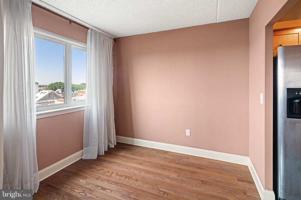 200 LOMBARD STREET Unit: 732