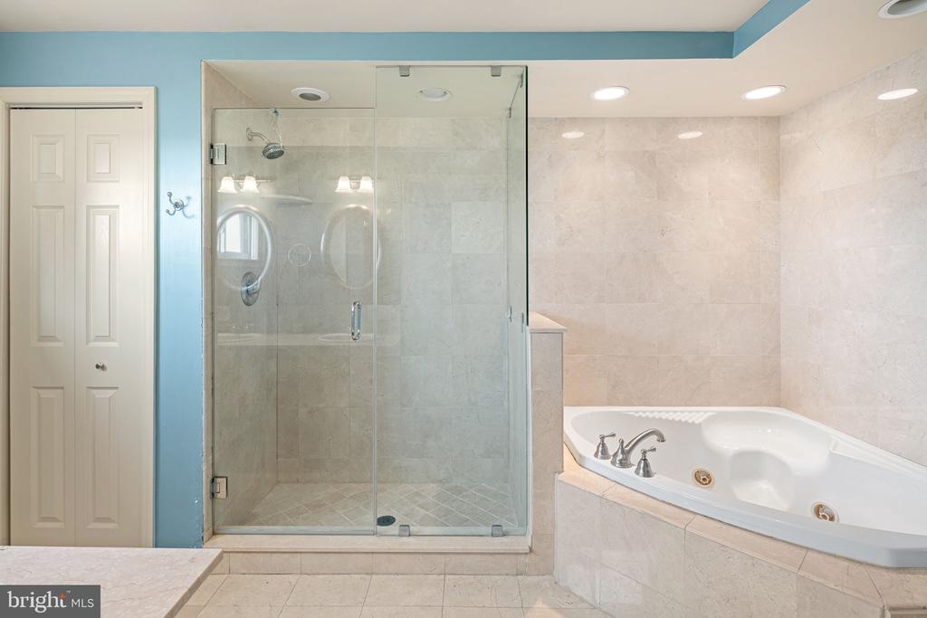 200 LOMBARD STREET Unit: 732