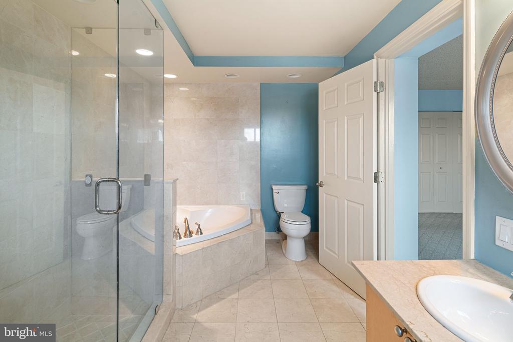 200 LOMBARD STREET Unit: 732