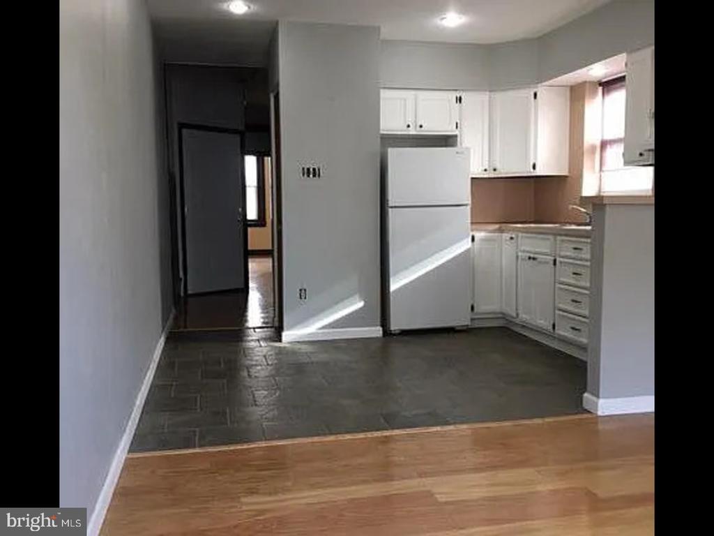 2119 S 13TH