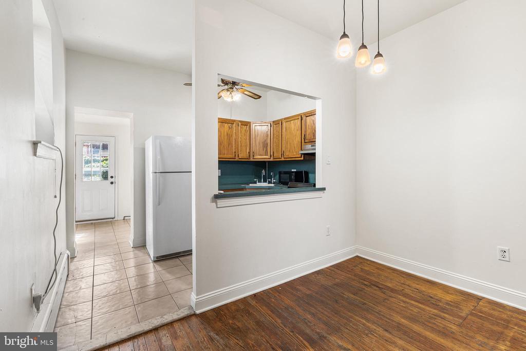 2119 S 13TH