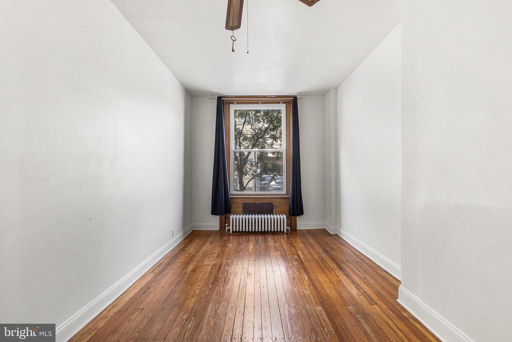 2119 S 13TH