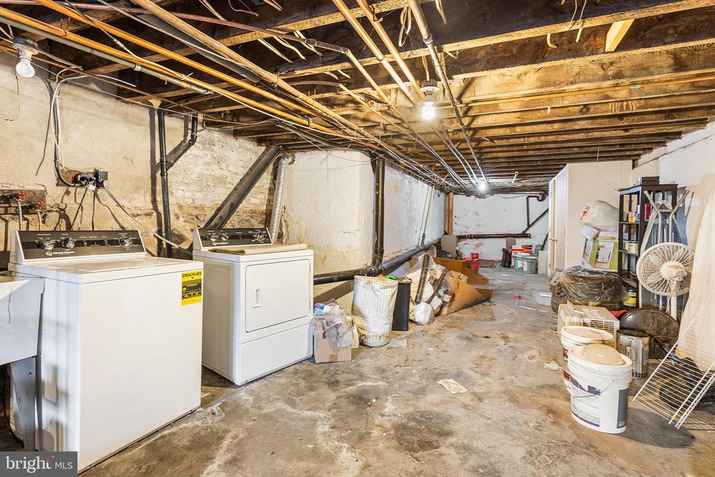 2119 S 13TH