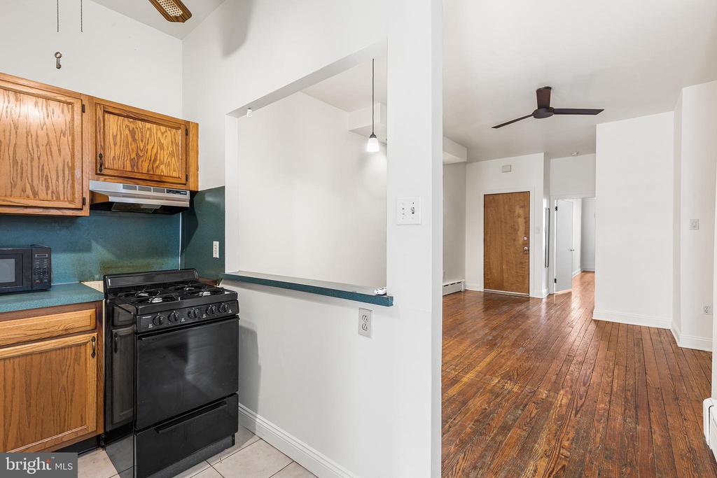 2119 S 13TH