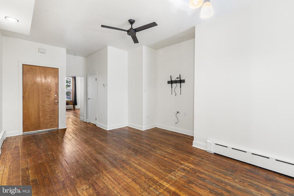 2119 S 13TH