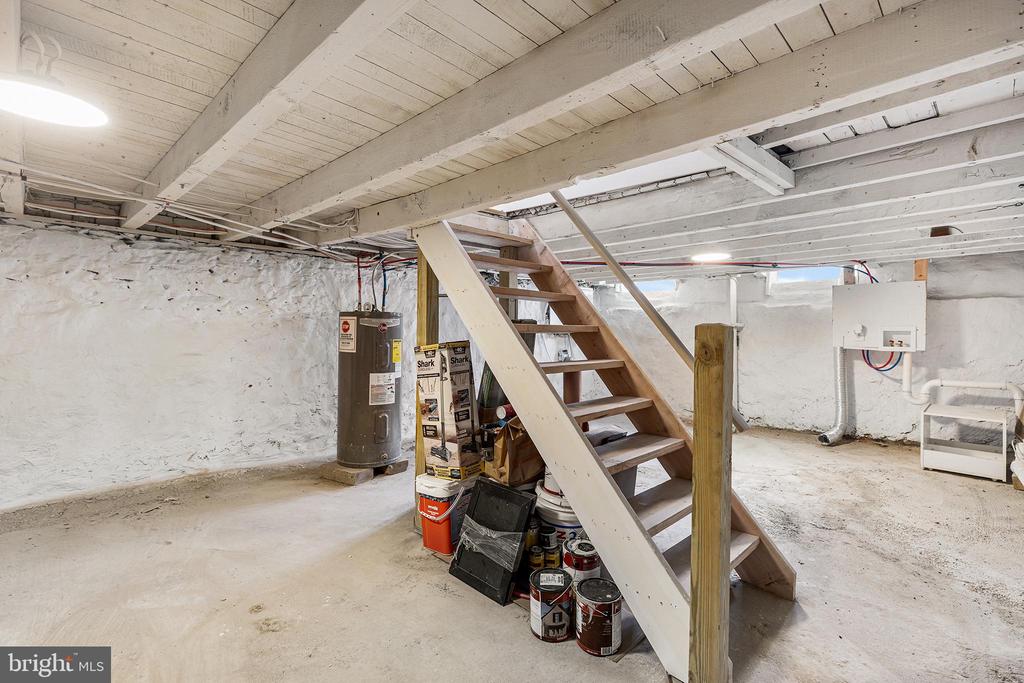 2542 JASPER STREET