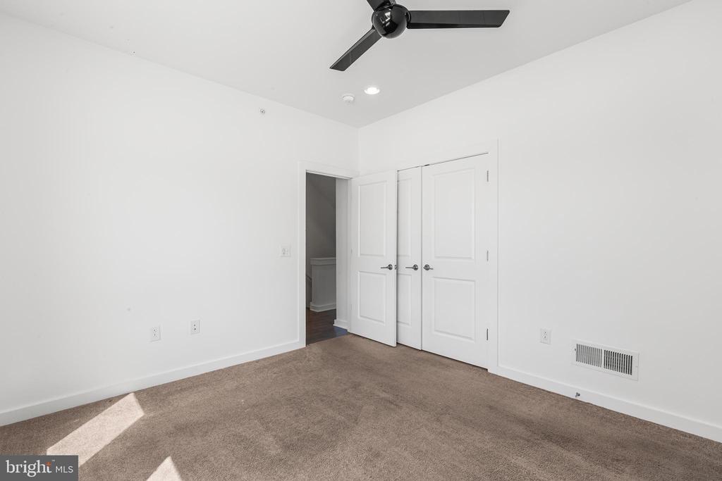 1620 N 5TH STREET