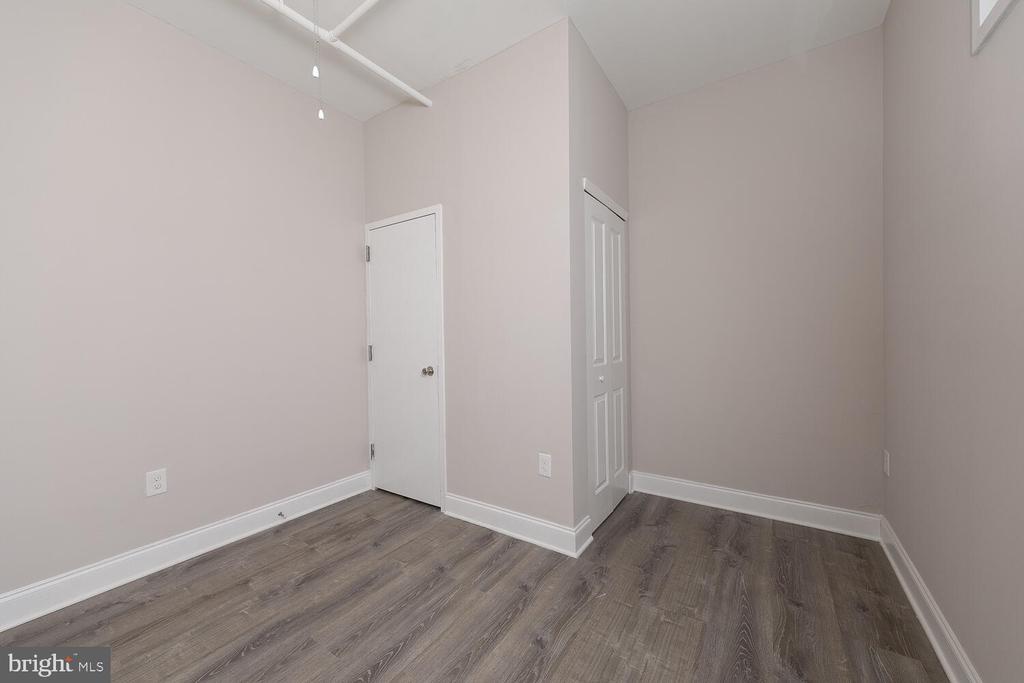127 WASHINGTON AVE. (AKA 126-28 LEAGUE ST) Unit: 1