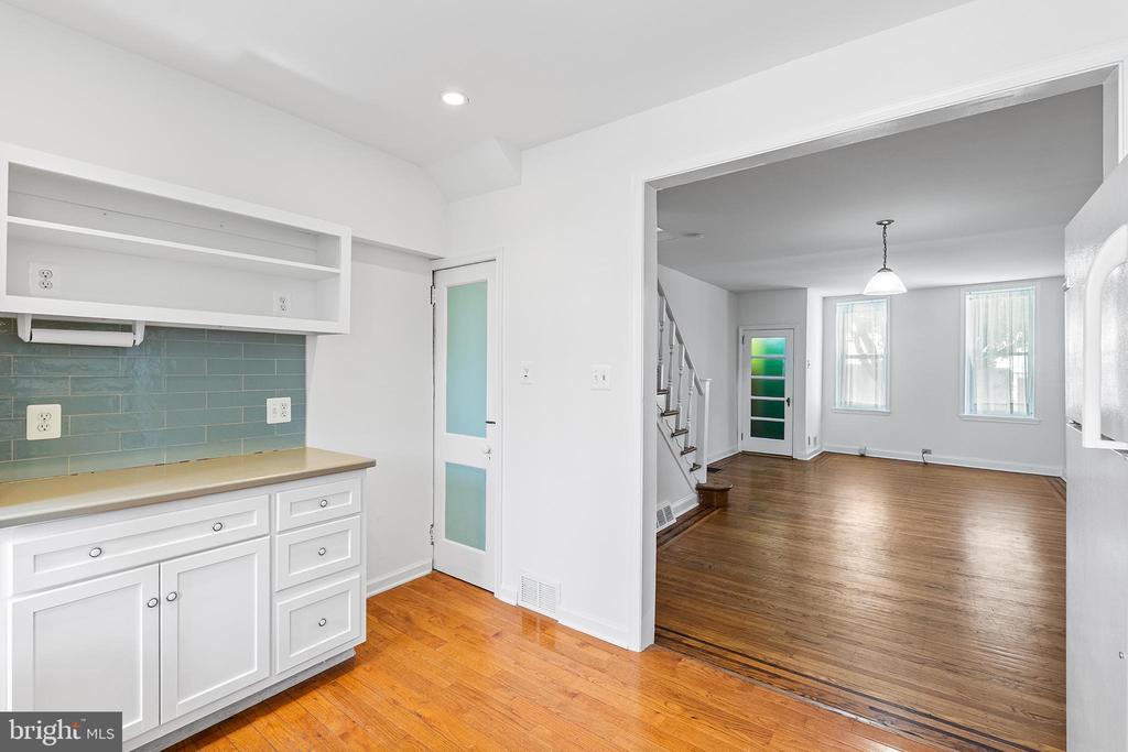 706 SALTER STREET