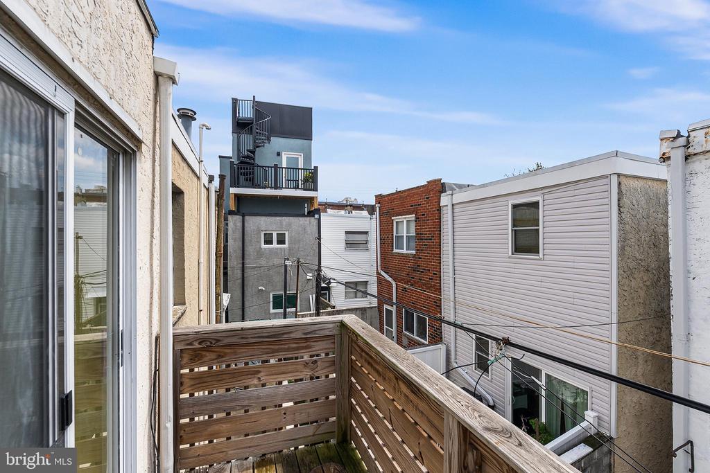 706 SALTER STREET