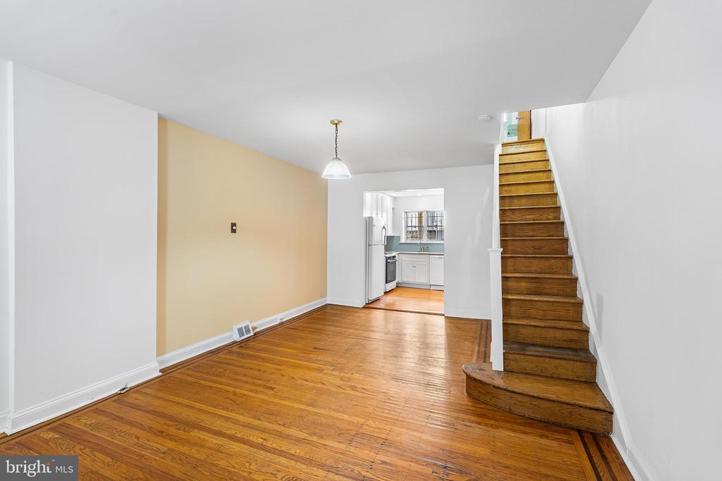 706 SALTER STREET