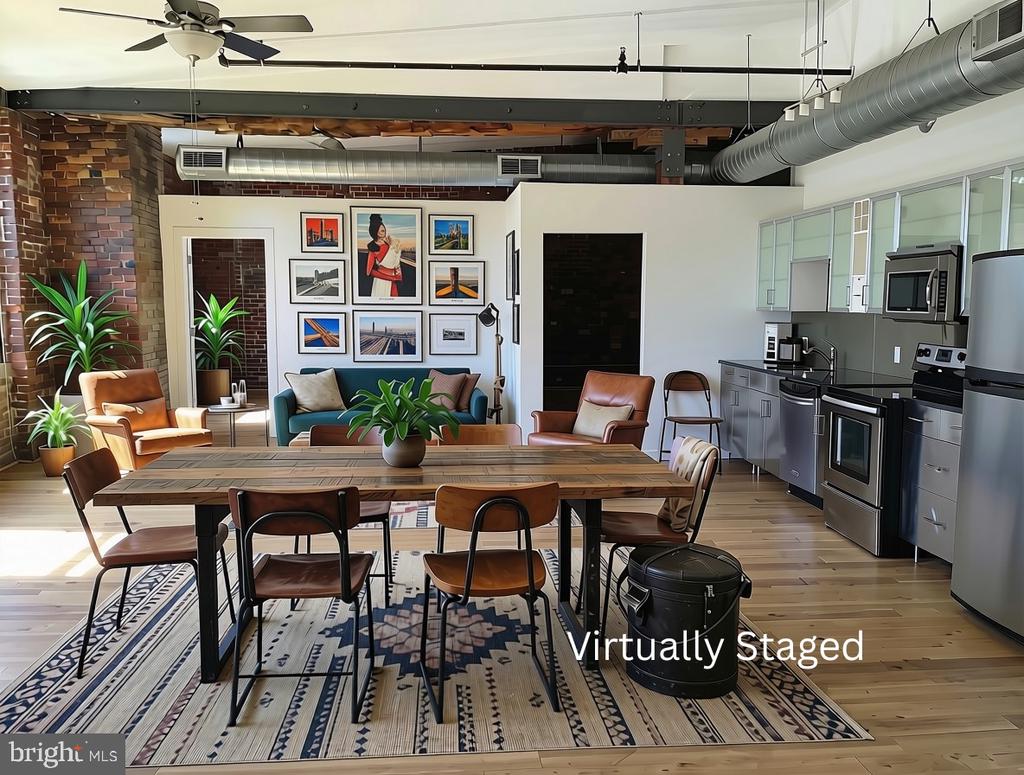 1125 E COLUMBIA AVENUE Unit: 203
