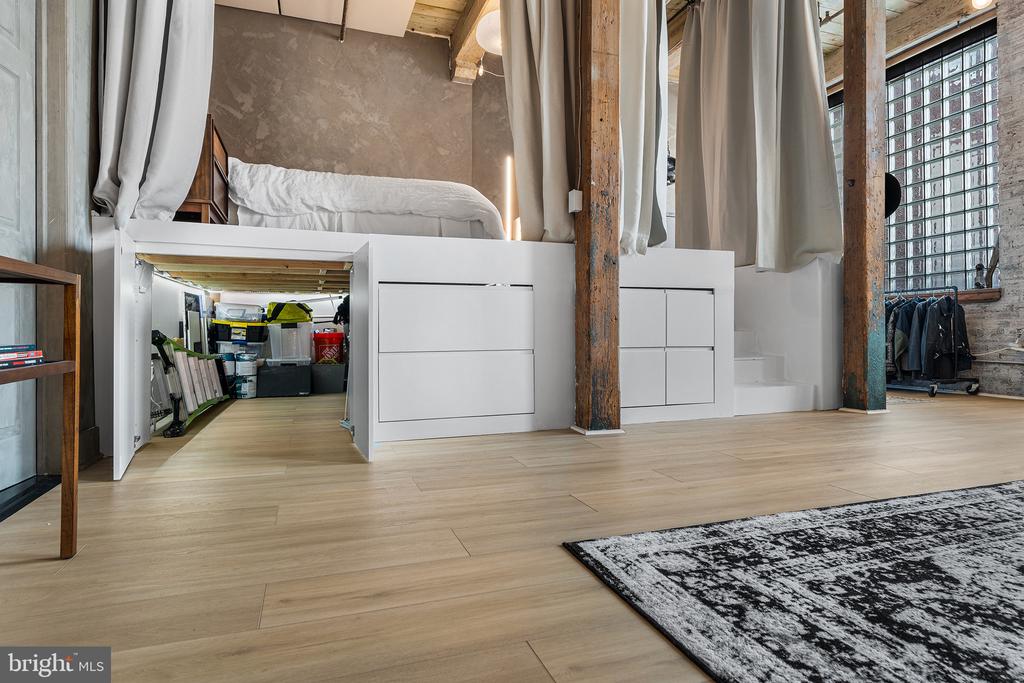 1100 SHACKAMAXON STREET Unit: 2F