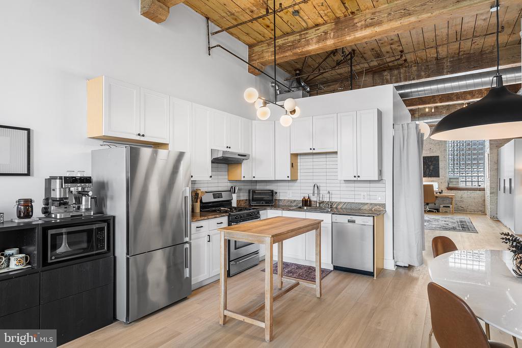 1100 SHACKAMAXON STREET Unit: 2F