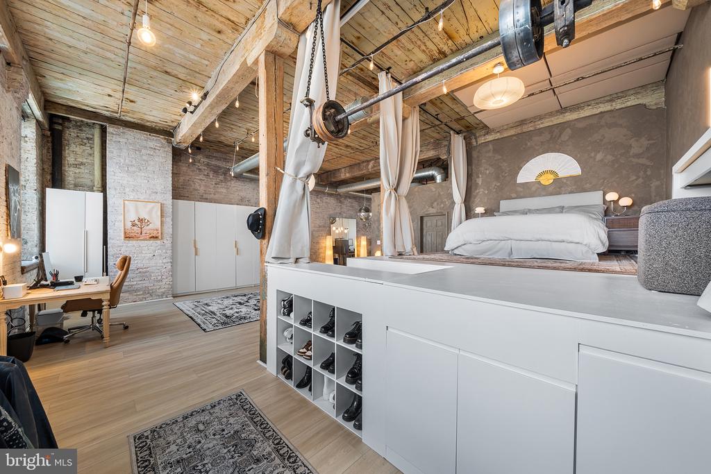 1100 SHACKAMAXON STREET Unit: 2F