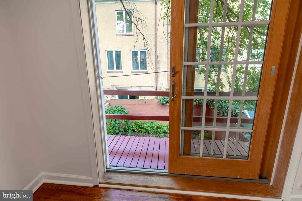 752 N 24TH STREET