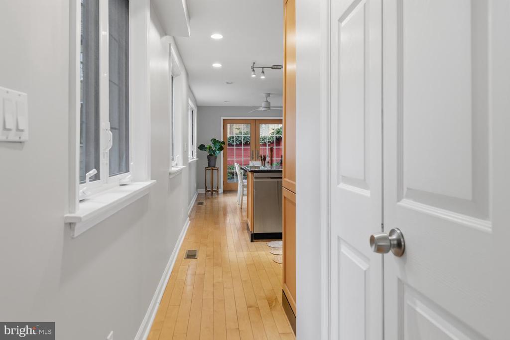 752 N 24TH STREET