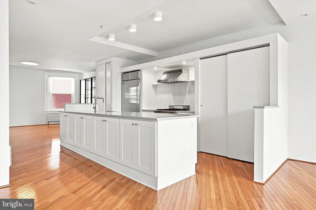 1213-15 LOCUST STREET Unit: 3