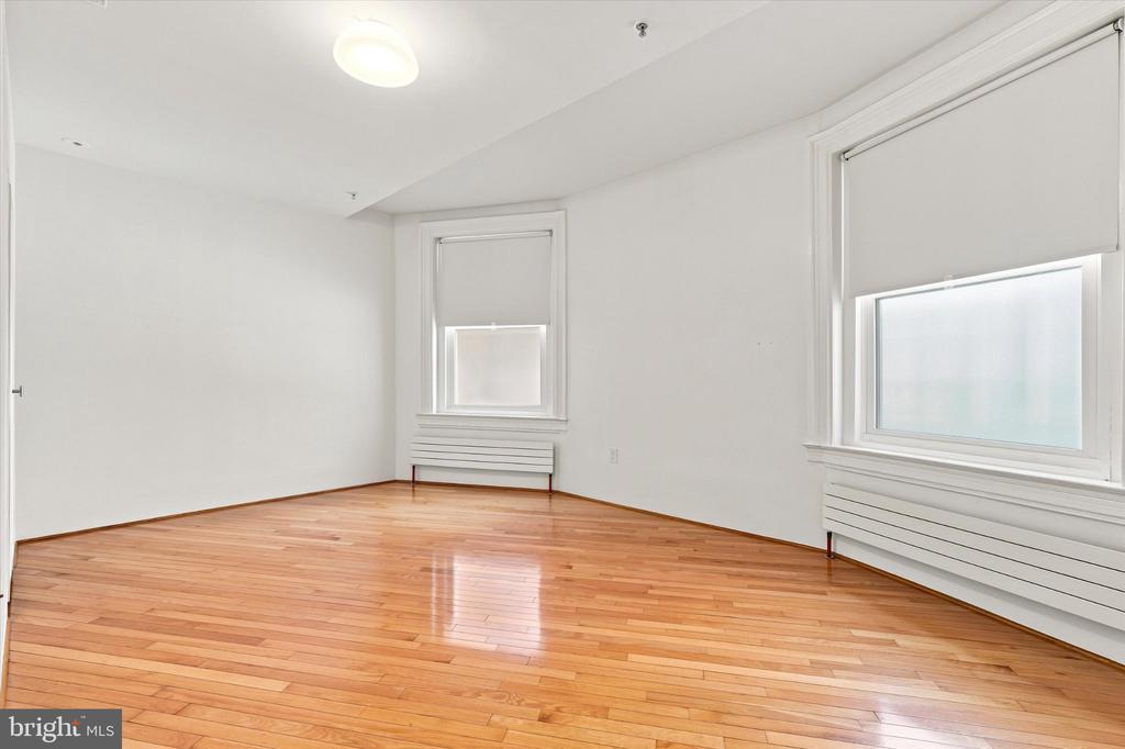 1213-15 LOCUST STREET Unit: 3