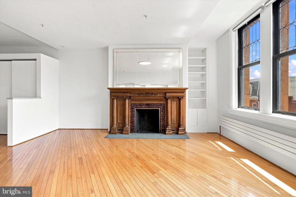 1213-15 LOCUST STREET Unit: 3