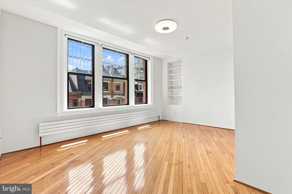 1213-15 LOCUST STREET Unit: 3