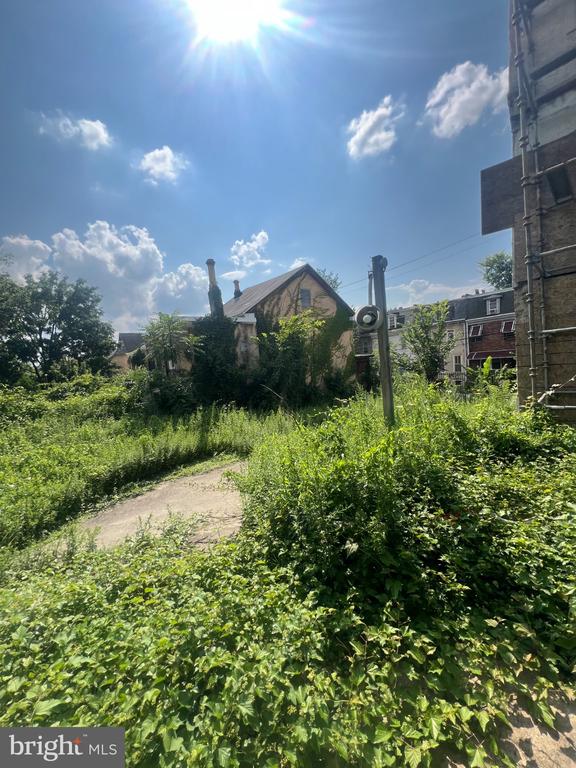 64-68 WISTER STREET E