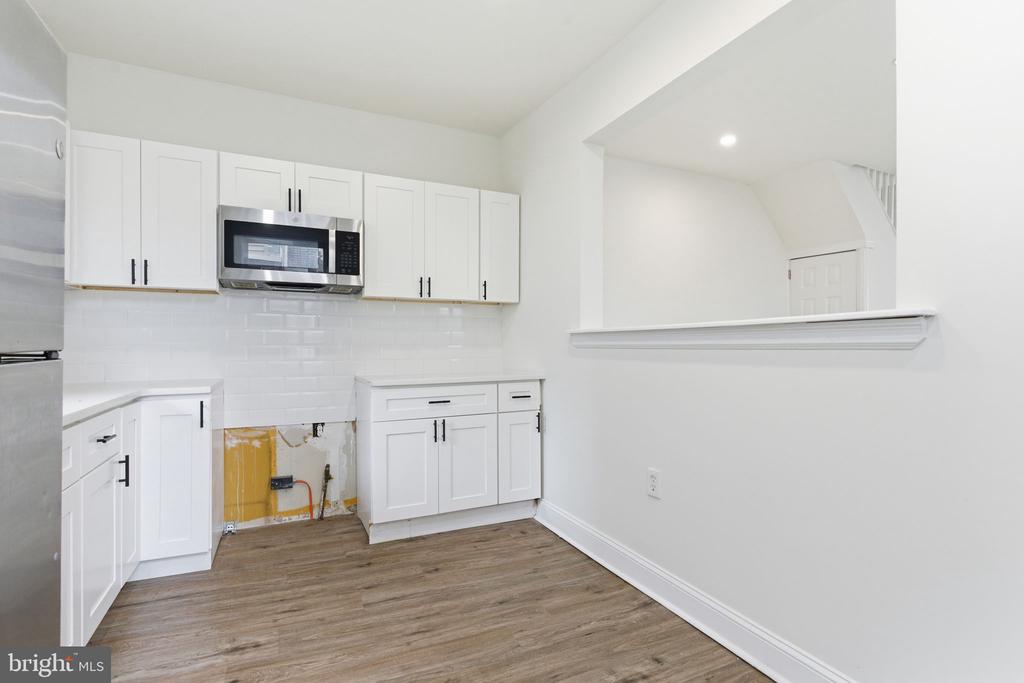 1961 N 30TH STREET