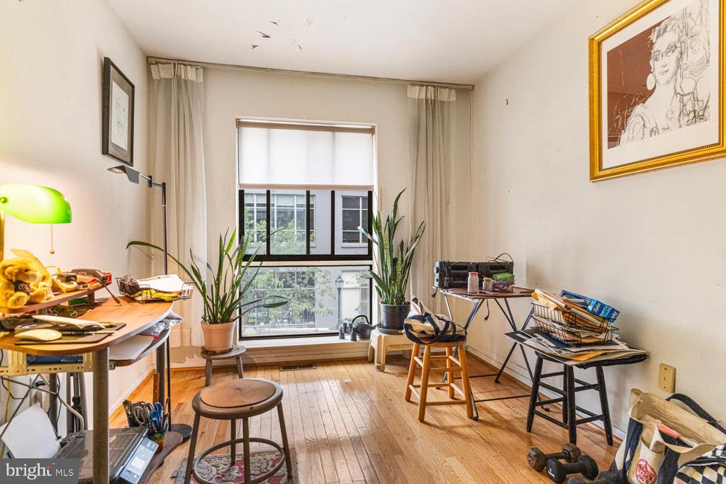 100 N 22ND STREET Unit: 102