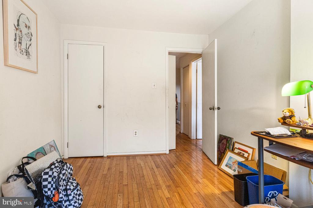 100 N 22ND STREET Unit: 102